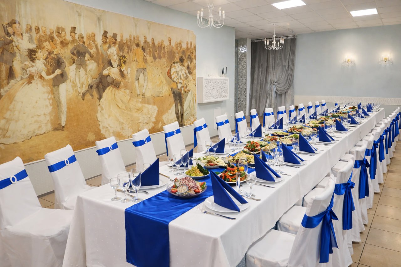 Зал Серебряный